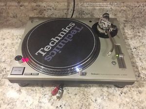 A Technics 1200 M3d Clean Dj Turntable Serato & Vinyl Tested And Serviced 1210