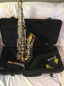 Yamaha Advantage Alto Saxophone YAS-200AD II w/ Hard Case. (103)