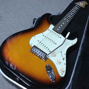 Fender American Standard Stratocaster Rosewood Fingerboard It is made in 1997