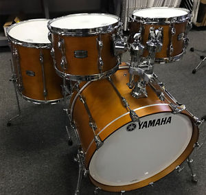 Yamaha Recording Custom 22/10/12/16 4pc drumset in Real Wood Finish