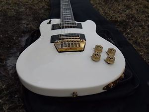 1980 Ovation UK II, USA Made, White, Vintage, Plays Excellent, Stereo, Mono