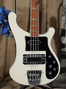 Vintage 1976 Rickenbacker 4001 Bass w / Original Case White Finish! NO RESERVE!