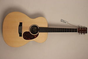 Martin Gitarre 000X1AE + Fishman  Tonabnehmer kleine 000-Form  NEU/NEW UVP:840 €