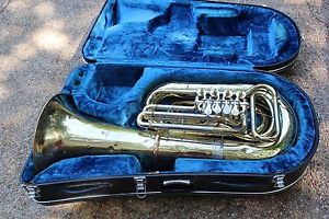 YAMAHA YBB 641 4/4 BBb Tuba 4 valves  REDUCED!!!!!!