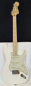 Fender Deluxe Roadhouse Stratocaster - Maple Neck, Olympic White 0147302305