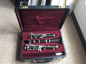 Buffet Crampon E13 B Flat Clarinet - Beautiful