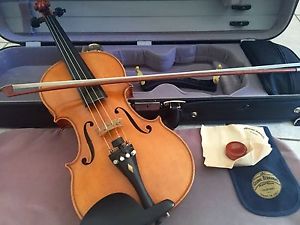 A Rare Gustave August Ficker Violin c.1960 with Certificate
