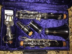 Buffet Crampon E-11 Bb Clarinet