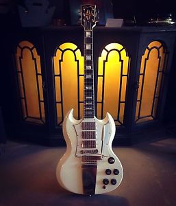 Gibson Custom Shop Les Paul / SG Custom 67 RI Relic Alpine White