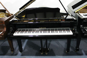 Yamaha G3 - Gloss Black 6'1 Grand Piano