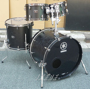 YAMAHALIVE CUSTOM 4pc Drum SetBass Drum 18 FREESHIPPING from JAPAN