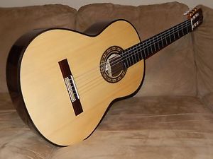 BREATHTAKING "EL VITO" STANDARD S - LUTHIER MADE HIGH GRADE CLASSICAL GUITAR