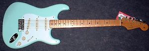 Fender 50s Stratocaster Sea Foam Green Classic Serie nuovo