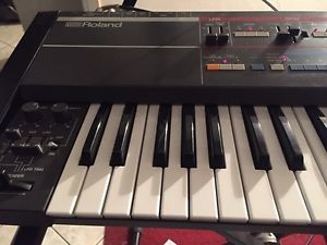 ROLAND JUNO 106