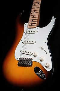 Fender American Vintage 1959 Stratocaster 3 Tone Sunburst W/ Original Hard Case