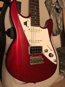 Line 6 JTV-69 James Tyler Variax Modeling Electric Guitar Candy Apple Red-JTV69