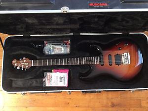 Ernie Ball Music Man Luke III. Sunburst, Rosewood Neck H/S/S