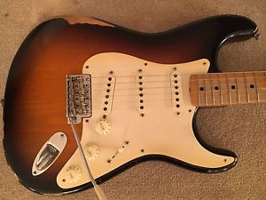 Fender Road Worn 50's Stratocaster Strat Maple Fretboard 2-Color Sunburst
