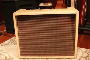 1960 Gibson GA-6 Lancer Guitar Tweed Amplifier