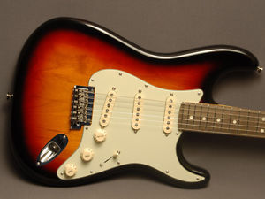 Fender Stratocaster American Pro® 3-Tone Sunburst Rosewood