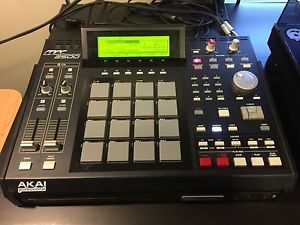 Akai MPC 2500 Music Production Center Sampler Sequencer Black