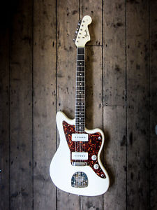 1965 FENDER JAZZMASTER OLYMPIC WHITE CLASSIC VINTAGE GUITAR WITH HARDSHELL CASE