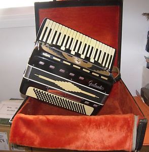 120 Bass Galanti Accordion / Vintage