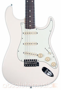 Fender Giappone Limited Edition FSR Classic 60s Stratocaster, Vintage Bianco