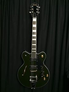 Gretsch G2622T Streamliner Center-Block Double Cutaway w/ Bigsby in Torino Green