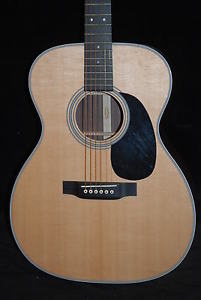Martin 000-28 Standard