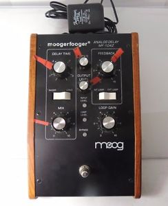 MOOG MF-104z ANALOG DELAY EFFECTS PEDAL w/ADAPTER MOOGERFOOGER 104-z