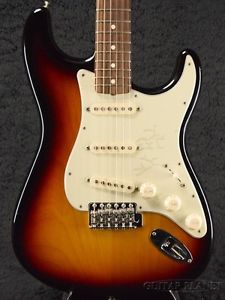 Fender Classic Series '60s Stratocaster Lacquer -3-Color Sunburst  Free Shipping