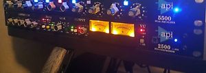 API 2500 Stereo Compressor