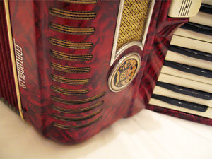 Fisarmonica Fontanella Pesaro, ORIGINALE,1953, funzionante, in ottime condizioni