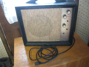Vintage Sears Silvertone Model 1482 Tube Amp