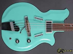 1965 National Val Pro 85 Map Shortscale Bass - Sea Foam Green - RARE!