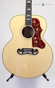 USED 2008 GIBSON SJ-200 ANTIQUE NATURAL W/ CASE J-200