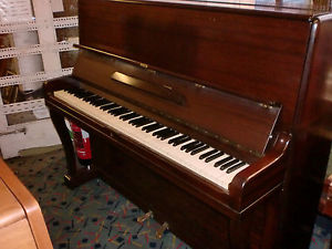 WELMAR small modern overstrung and underdamper mohogany can deliver! £599 buy