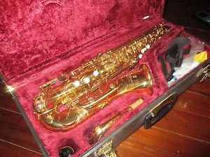 YAS-575AL Saxophone