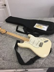 2015/2016 Fender USA Stratocaster Vintage White Mint Condition A++++++