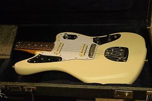 Fender Johnny Marr Jaguar - Olympic White, Rosewood fingerboard