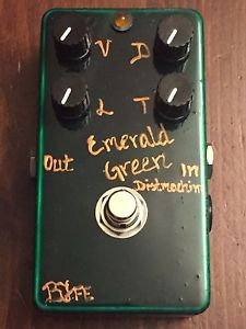 VERY RARE BJFE EMERALD GREEN DISTORTION MACHINE 4 KNOB EFFECT PEDAL