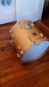 Gretsch USA Maple Custom 18" Bass drum