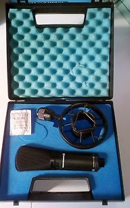 Beyerdynamic MC 834 Condenser Professional Microphone w/Shockmount German Made