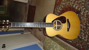 Yamaha LS16R ARE Solid Rosewood/Spruce Concert Acoustic-Electric Guitar Natural
