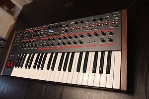 Dave Smith Instruments Pro 2 Keyboard Synthesizer