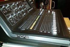 Midas M32 Digital Mixer Console
