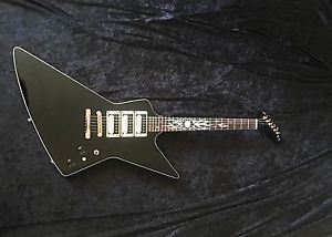Explorer Custom Handbuilt guitar+cs (Neckthrough)Blk Diamond