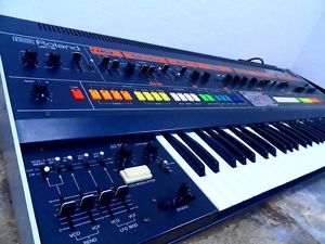 Roland Jupiter8 in excellent condition from Japan
