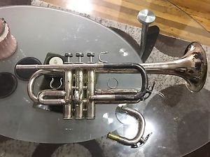 Yamaha YTR 761 Eb And D Trumpet, Silverplated